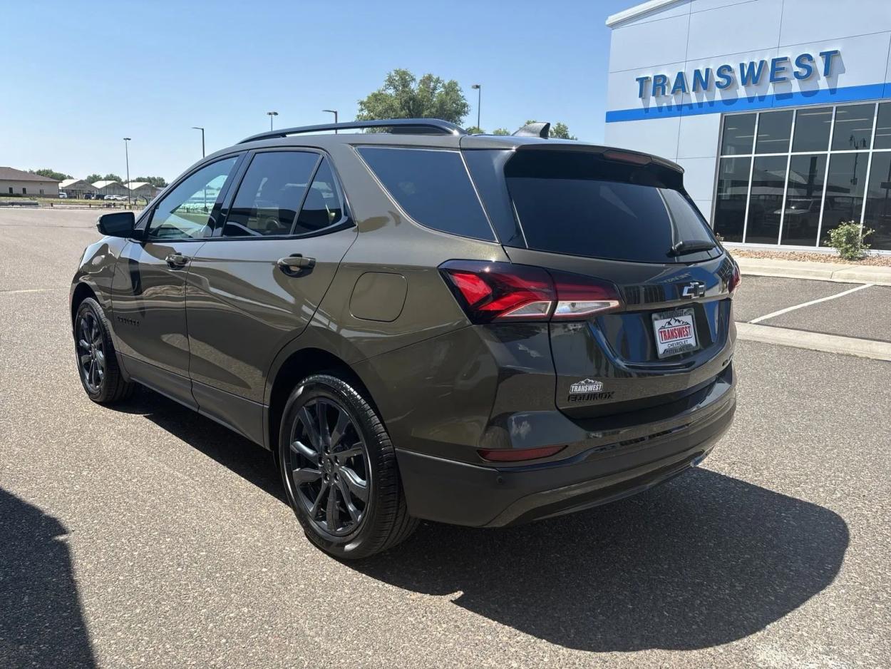 2024 Chevrolet Equinox RS | Photo 2 of 26