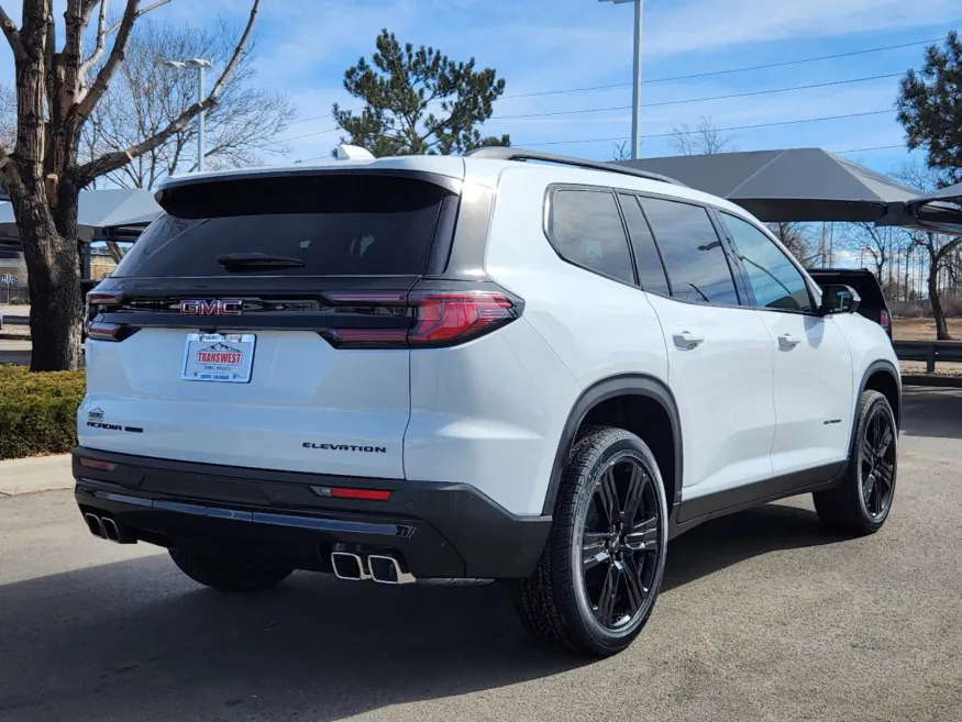 2025 GMC Acadia AWD Elevation | Photo 2 of 30