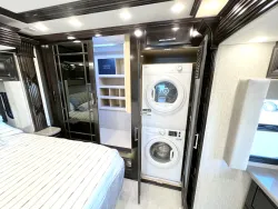 2023 Newmar Supreme Aire 4061 | Thumbnail Photo 21 of 35