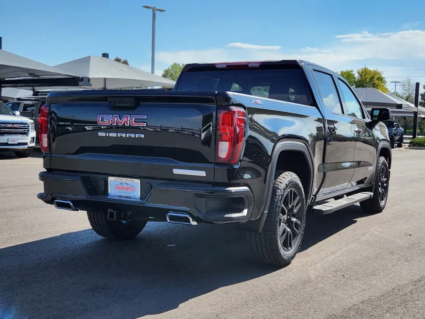 2025 GMC Sierra 1500 Elevation | Photo 2 of 29