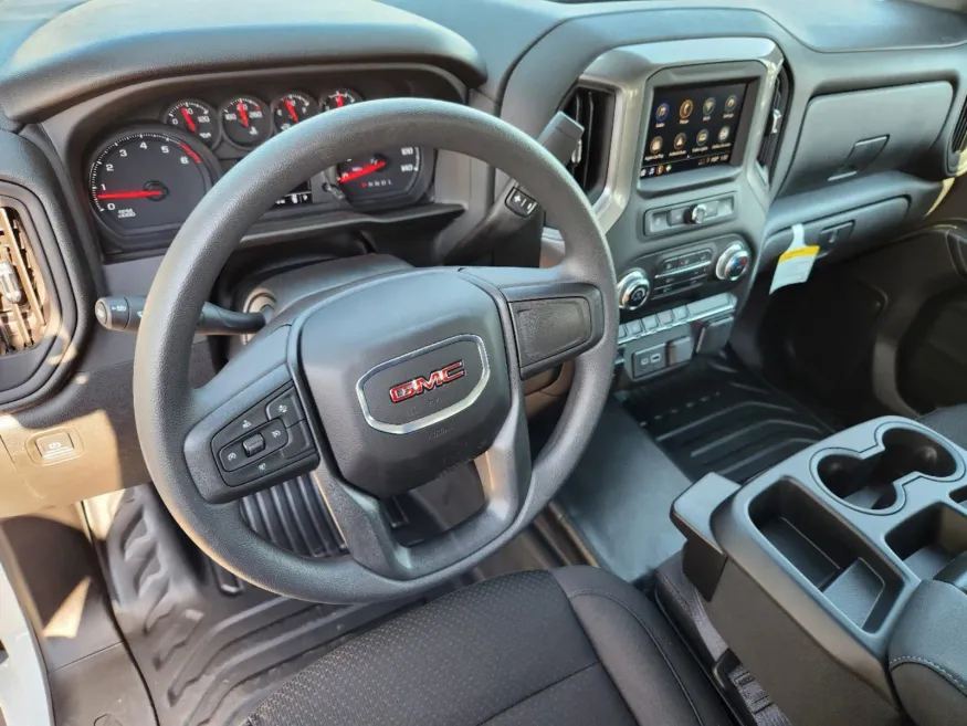 2025 GMC Sierra 2500HD Pro | Photo 7 of 29