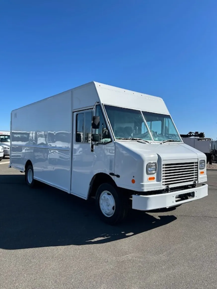 2023 Freightliner MT45G | Photo 2 of 19