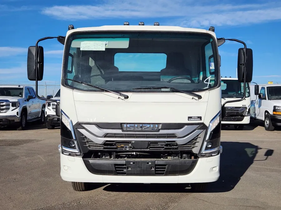 2025 Isuzu NPR-HD DIESEL | Photo 4 of 8