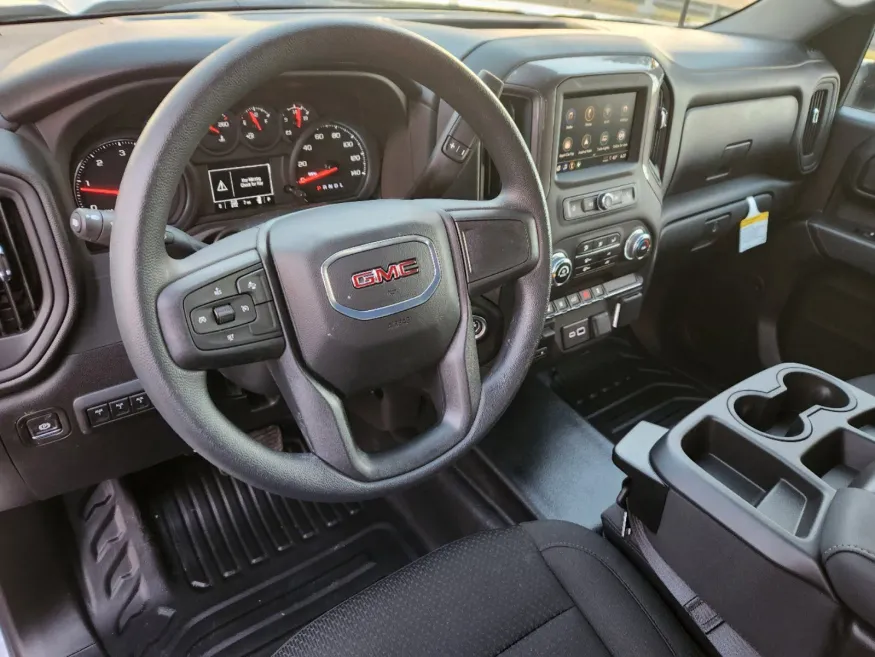 2025 GMC Sierra 3500HD Pro | Photo 8 of 30