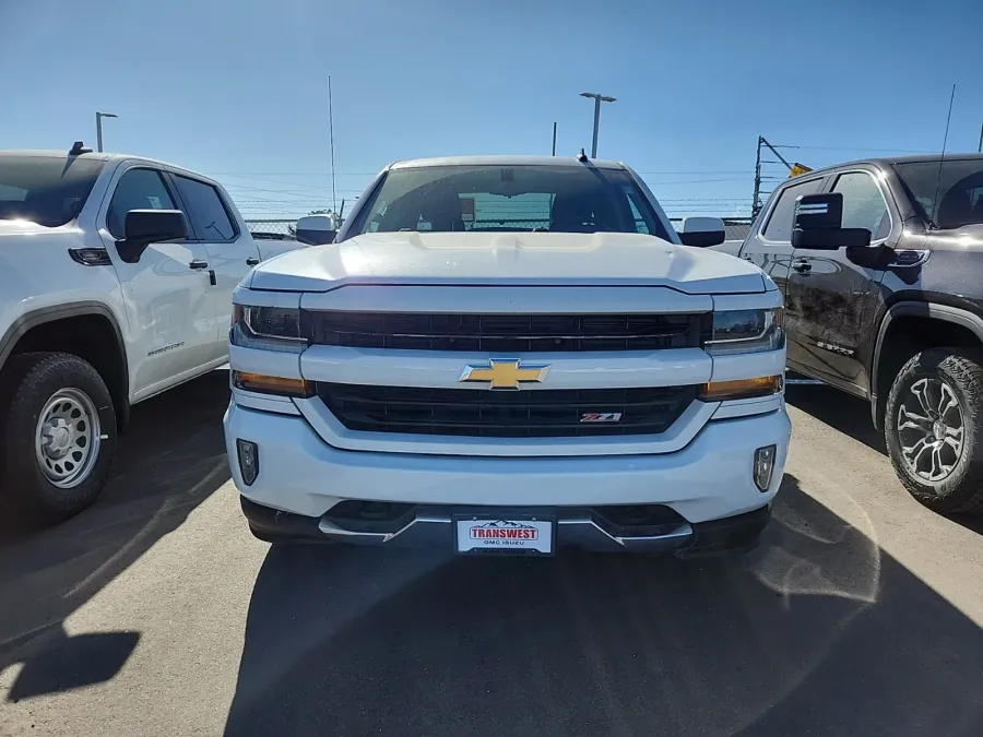 2018 Chevrolet Silverado 1500 LT | Photo 1 of 3