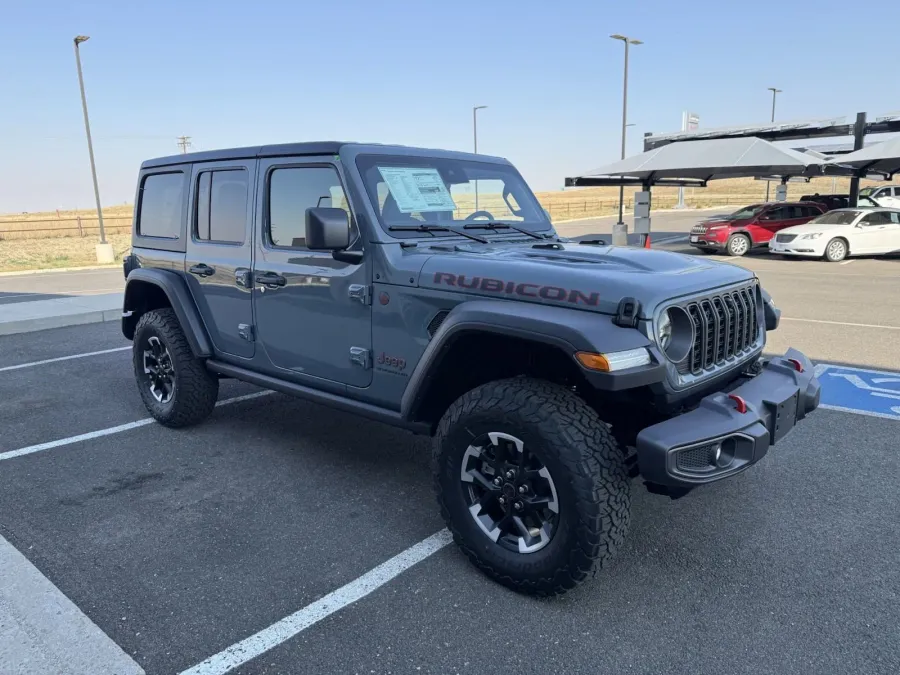 2024 Jeep Wrangler Rubicon | Photo 6 of 15