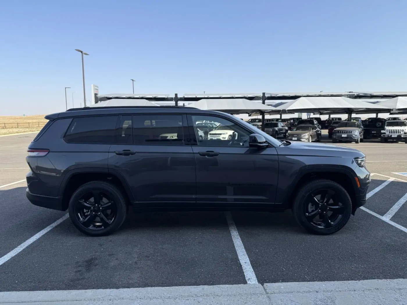 2024 Jeep Grand Cherokee L Altitude | Photo 5 of 17