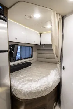 2024 Winnebago Navion 24J | Thumbnail Photo 14 of 14