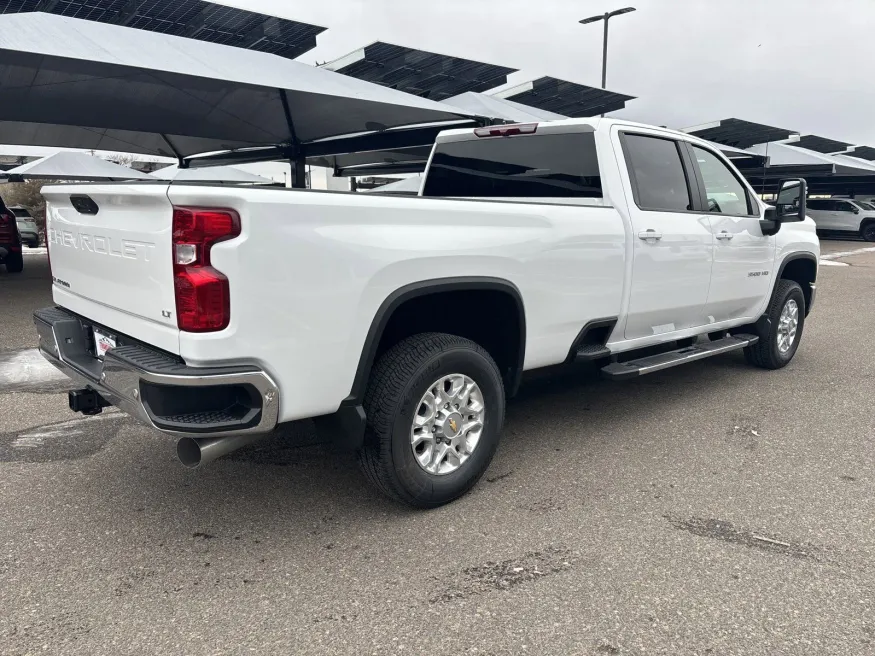 2025 Chevrolet Silverado 3500HD LT | Photo 4 of 19