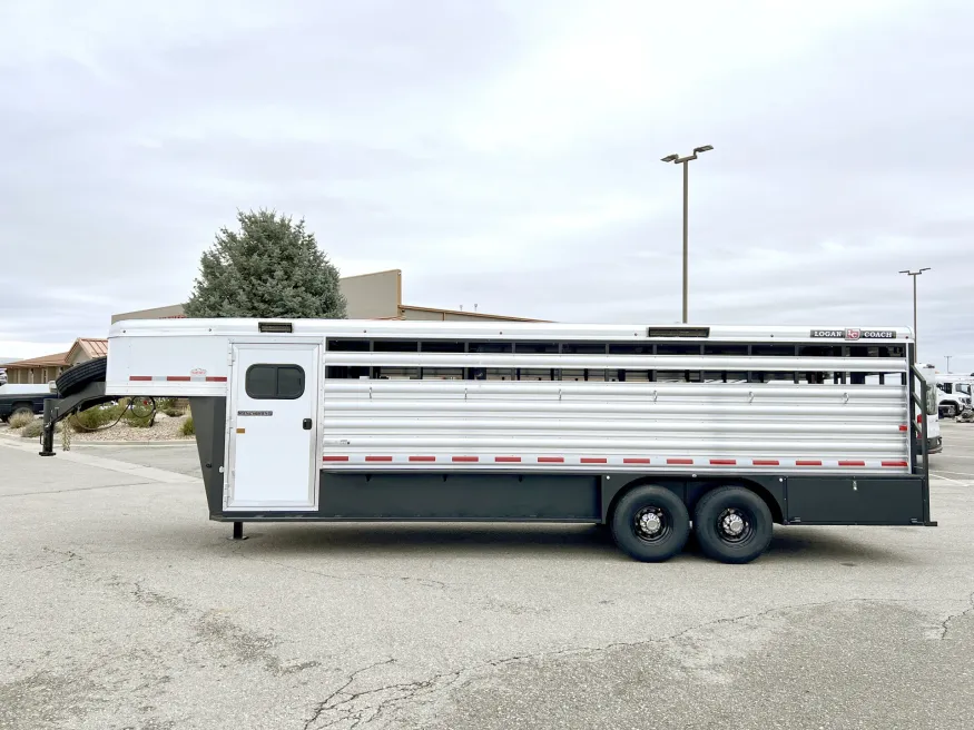 2025 Logan Coach Ranch Hand | Photo 14 of 19