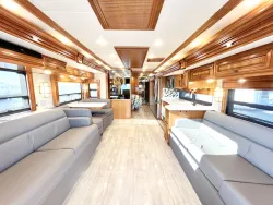 2019 Newmar Dutch Star 4363 | Thumbnail Photo 4 of 31