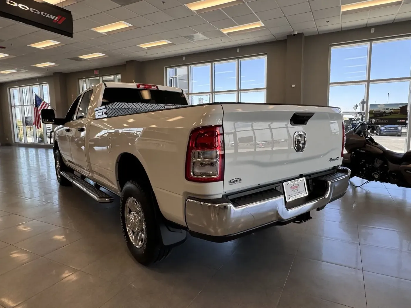 2024 RAM 2500 Tradesman | Photo 4 of 16