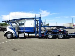 2019 Peterbilt 389 | Thumbnail Photo 3 of 32