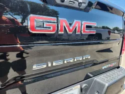 2024 GMC Sierra 1500 AT4X | Thumbnail Photo 13 of 27