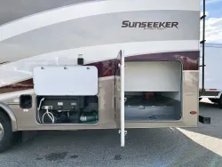 2018 Forest River Sunseeker 3010DS | Thumbnail Photo 25 of 27