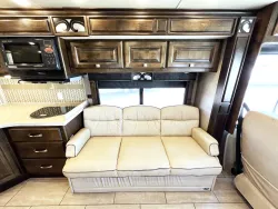 2017 Tiffin Allegro Breeze 32BR | Thumbnail Photo 7 of 27