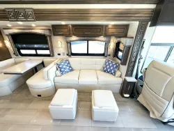 2020 Newmar Ventana 3709 | Thumbnail Photo 8 of 28