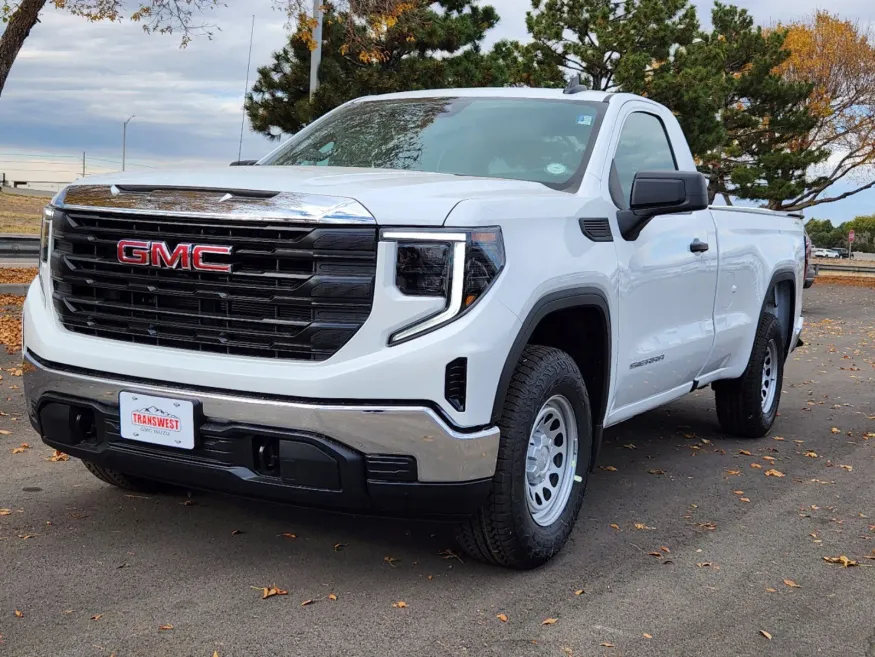 2025 GMC Sierra 1500 Pro | Photo 3 of 28