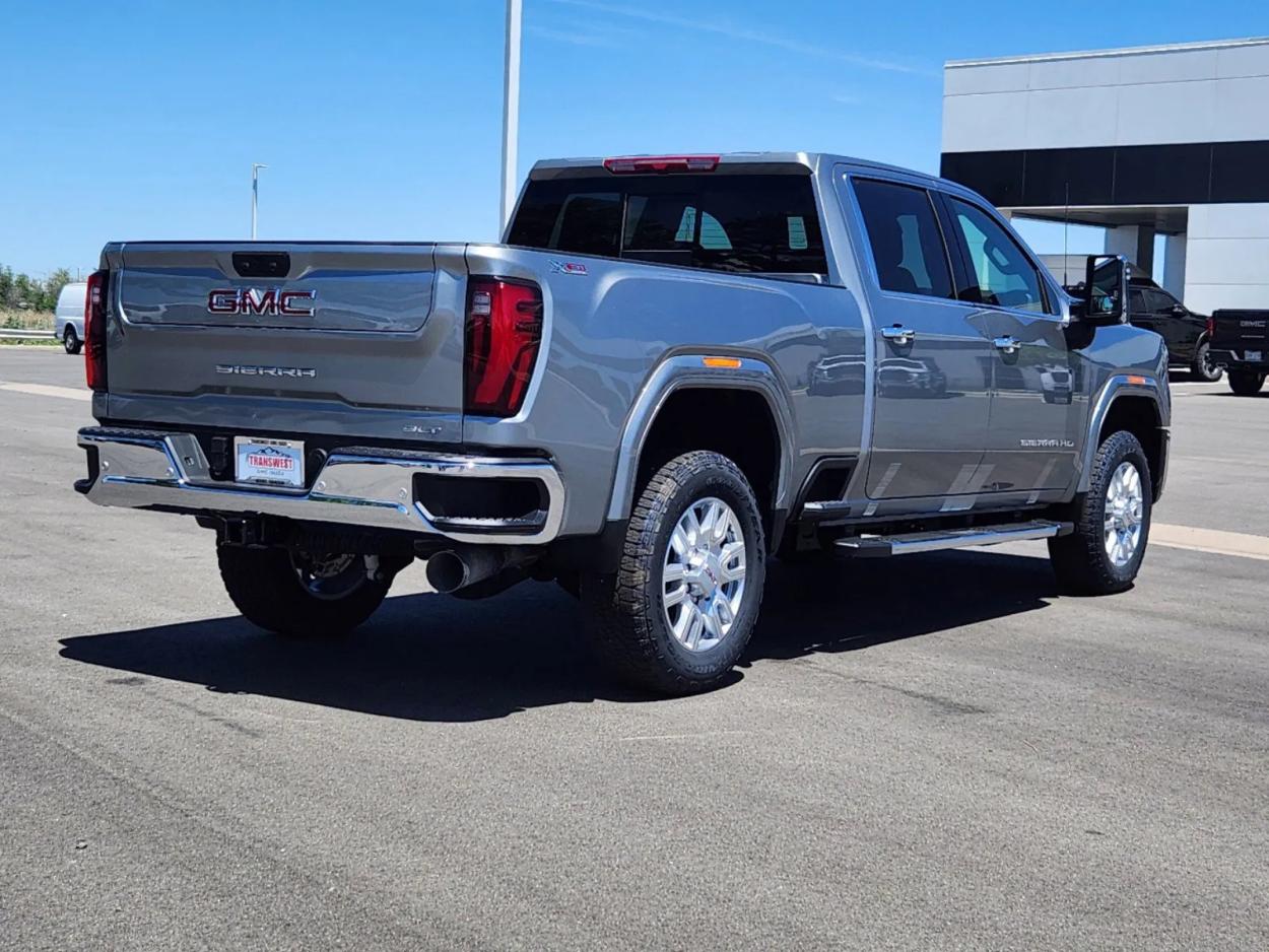 2024 GMC Sierra 2500HD SLT | Photo 2 of 27