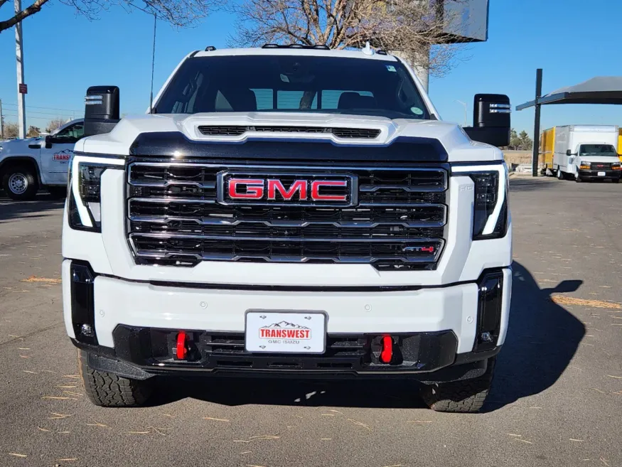 2025 GMC Sierra 3500HD AT4 | Photo 4 of 29