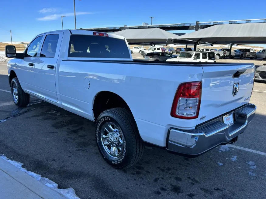 2024 RAM 3500 Tradesman | Photo 3 of 14