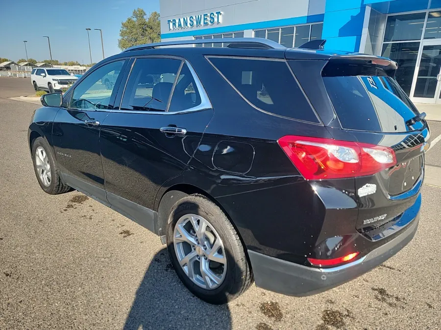 2020 Chevrolet Equinox Premier | Photo 2 of 19