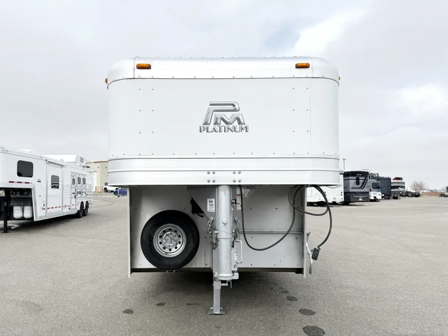 2019 Platinum Coach 4HGN | Photo 19 of 18