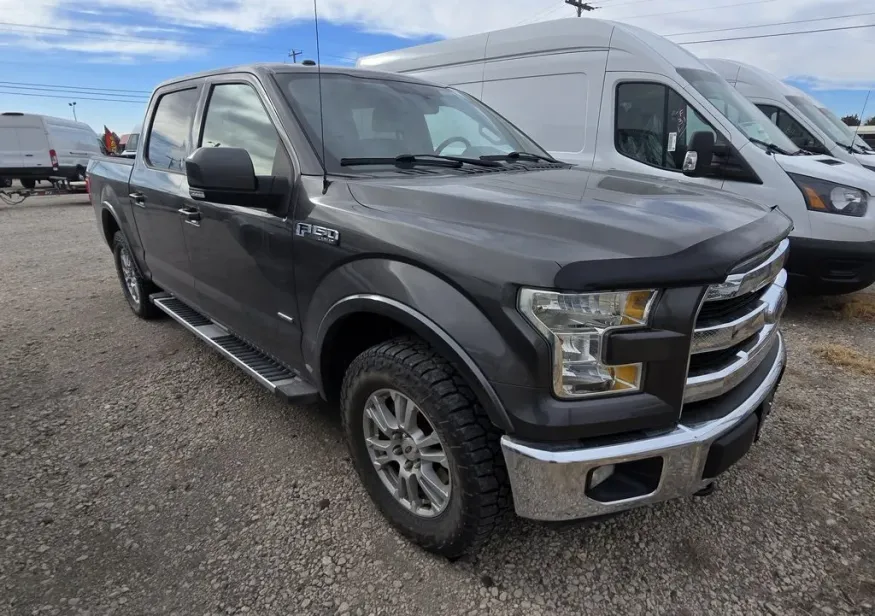 2016 Ford F-150 | Photo 2 of 3