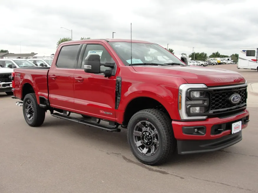 2024 Ford F-350 | Photo 7 of 19