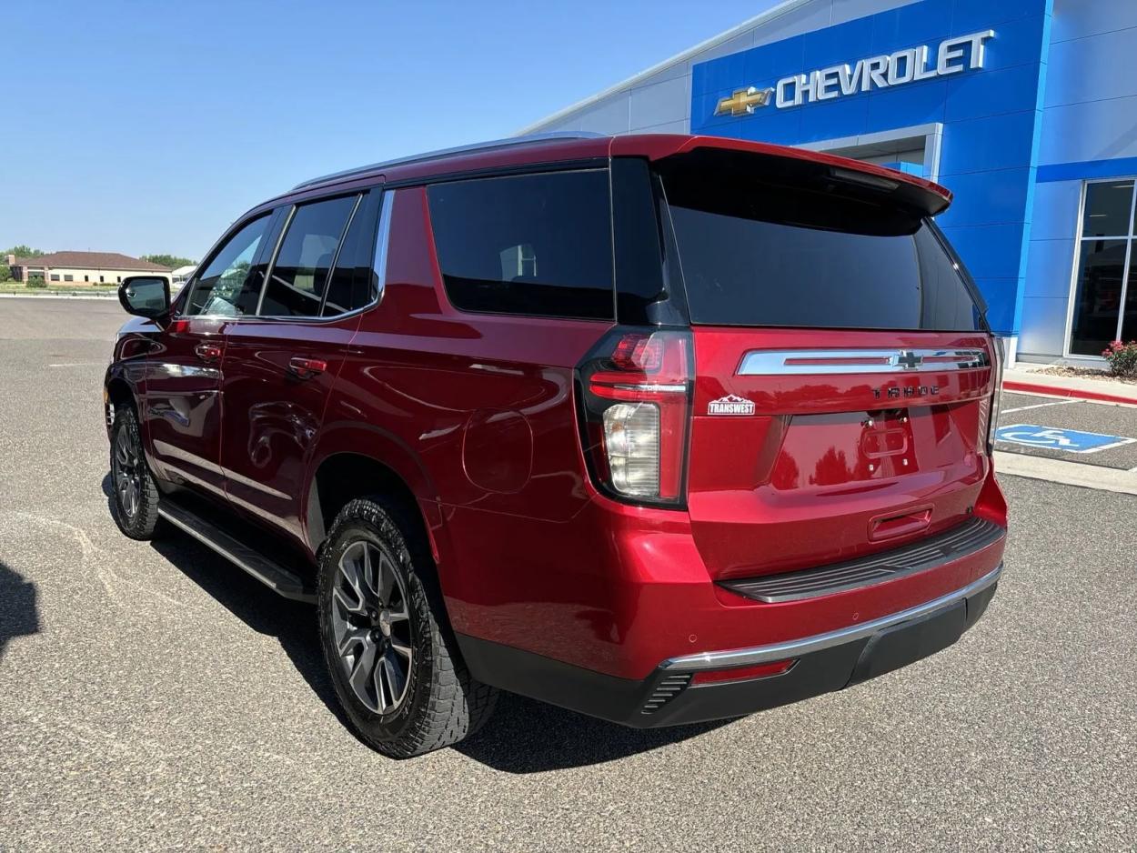 2021 Chevrolet Tahoe LT | Photo 2 of 26