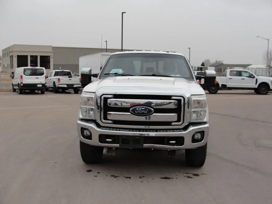 2014 Ford F-250 SUPER DUTY | Photo 8 of 13