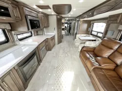 2019 Newmar Ventana 3709 | Thumbnail Photo 4 of 31