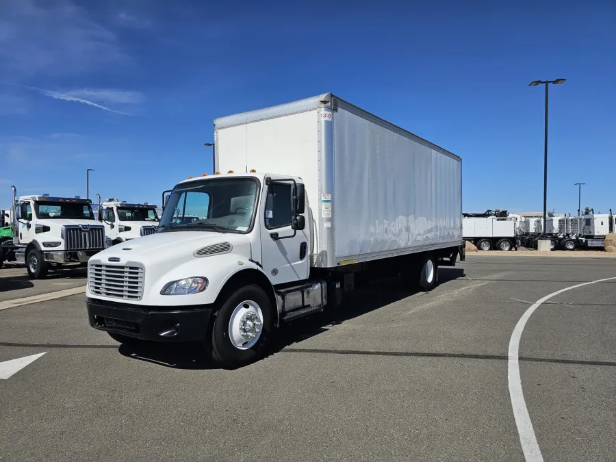 2019 Freightliner M2 106 | Photo 1 of 19