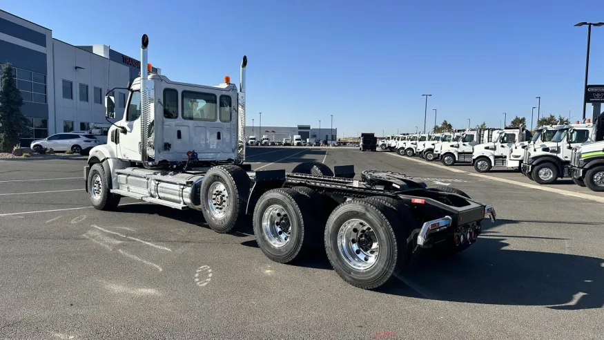 2025 Western Star 49X | Photo 7 of 15