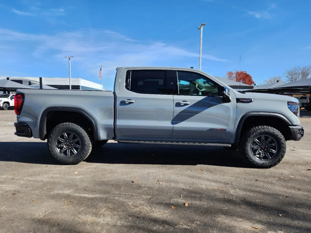 2025 GMC Sierra 1500 AT4X