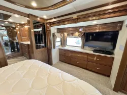 2015 Newmar Essex 4503 | Thumbnail Photo 15 of 29