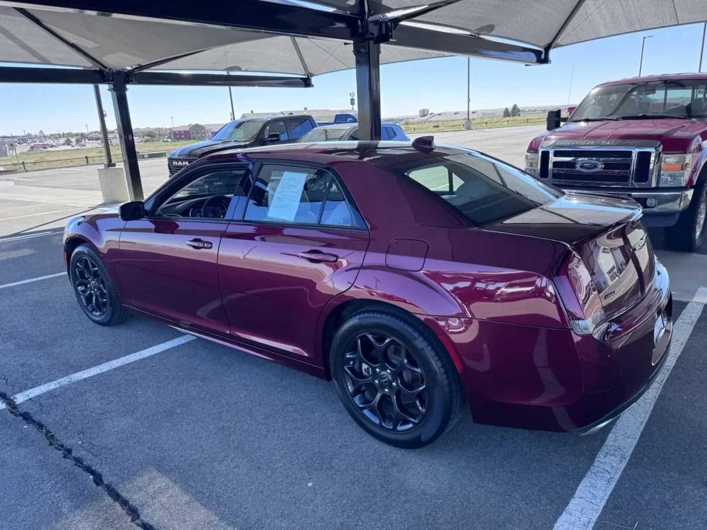 2022 Chrysler 300 Touring L | Photo 2 of 17