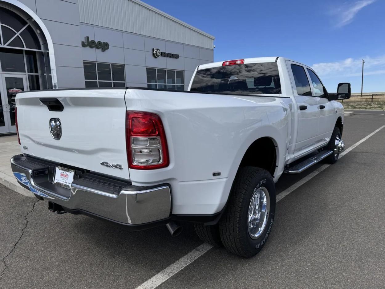 2024 RAM 3500 Tradesman | Photo 7 of 16