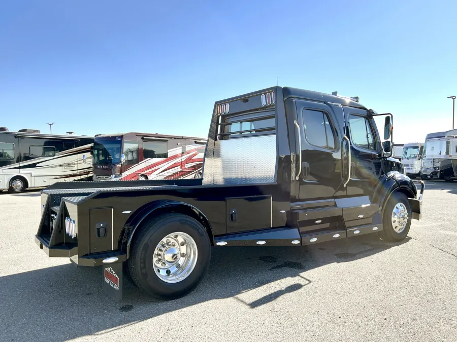 2023 Freightliner M2 112 SUMMIT HAULER | Photo 17 of 23