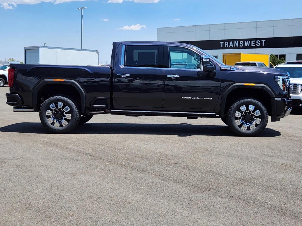 2024 GMC Sierra 2500HD Denali | Photo 1 of 26