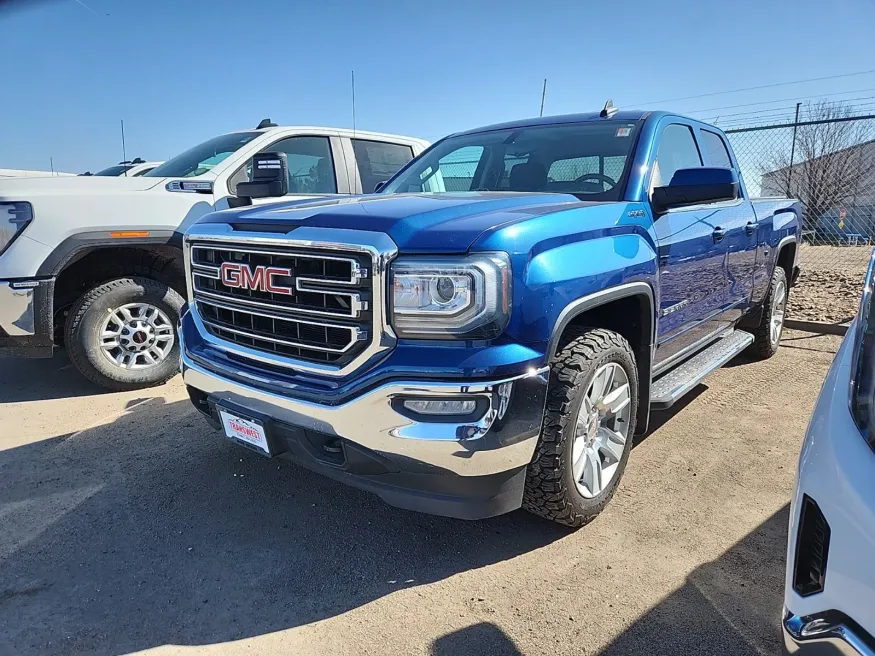 2016 GMC Sierra 1500 SLE | Photo 2 of 3