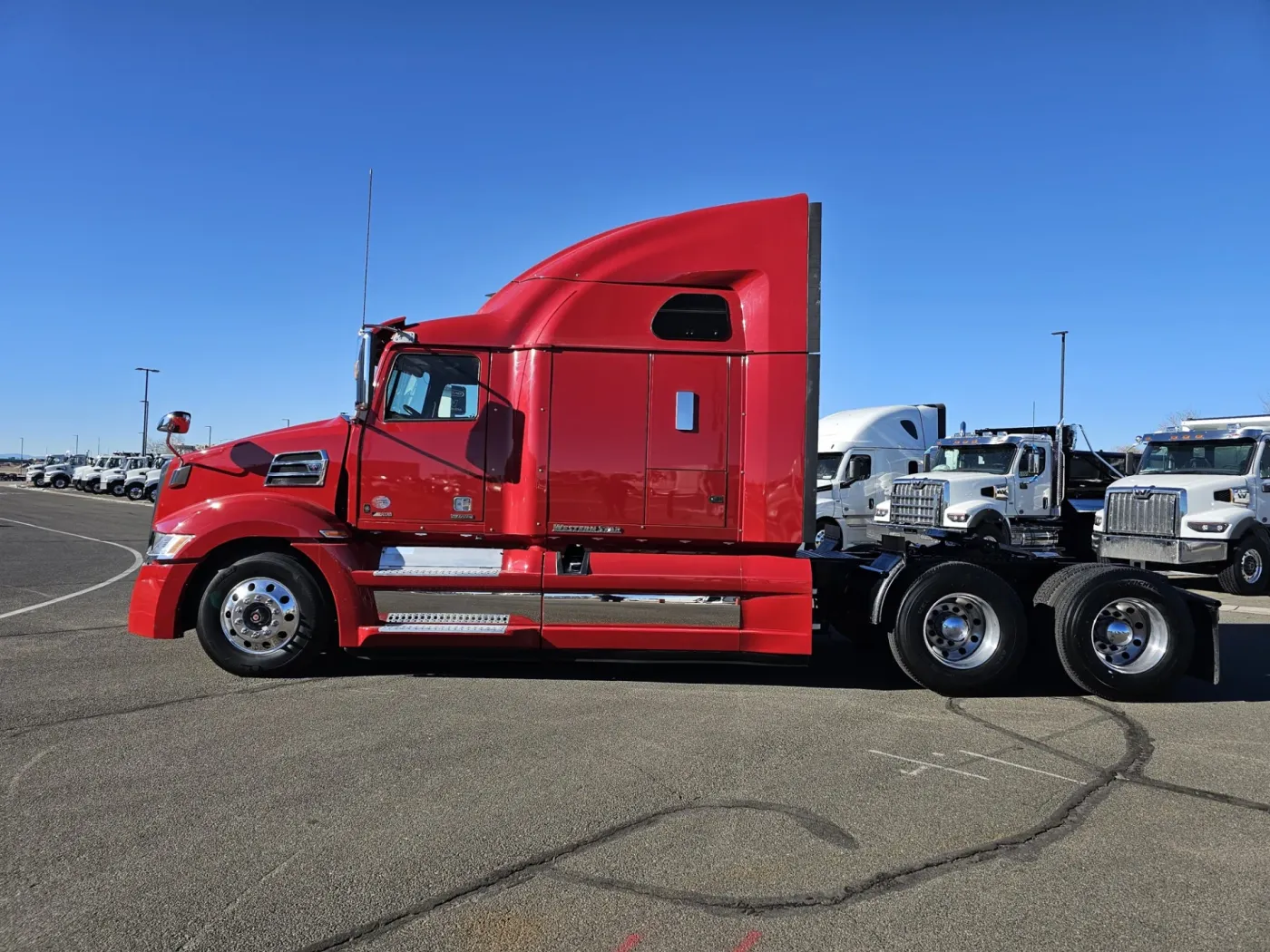 2020 Western Star 5700XE | Photo 4 of 18