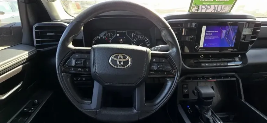 2023 Toyota Tundra | Photo 13 of 28