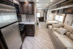 2024 Newmar Bay Star Sport 2720 | Thumbnail Photo 3 of 14