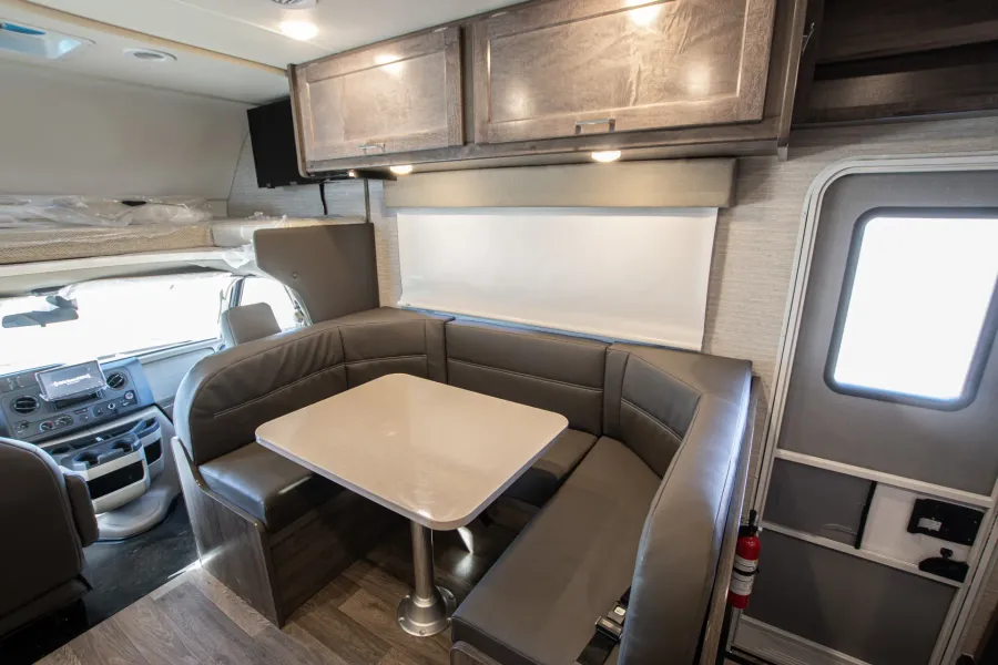 2025 Winnebago Spirit 26 T | Photo 7 of 10