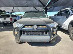 2019 Toyota 4Runner | Thumbnail Photo 1 of 3