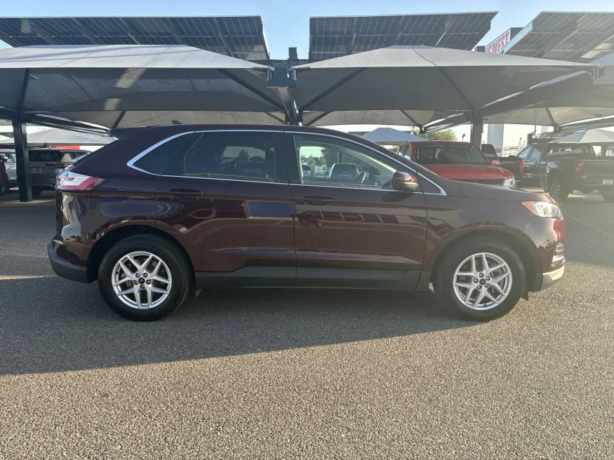 2023 Ford Edge SEL | Photo 5 of 20