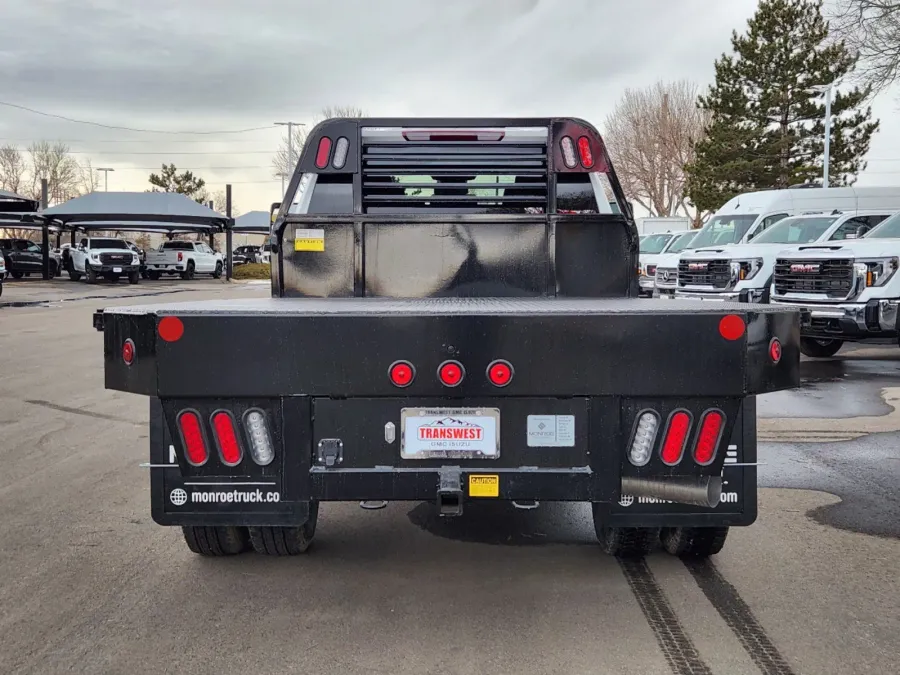 2025 GMC Sierra 3500HD CC Pro | Photo 13 of 28