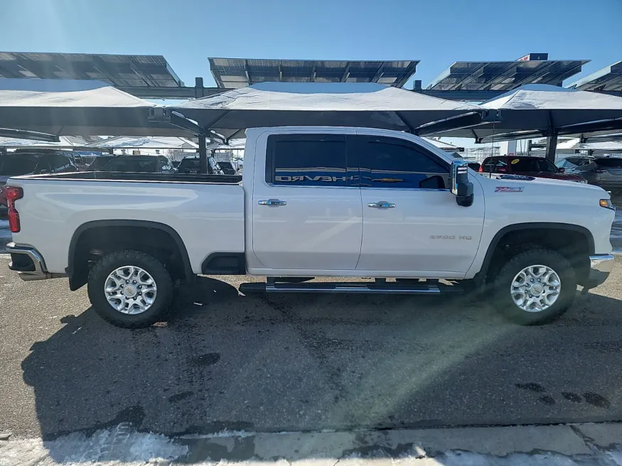 2024 Chevrolet Silverado 2500HD LTZ | Photo 6 of 20