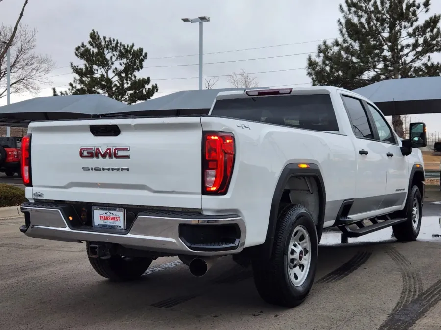 2021 GMC Sierra 3500HD | Photo 2 of 31